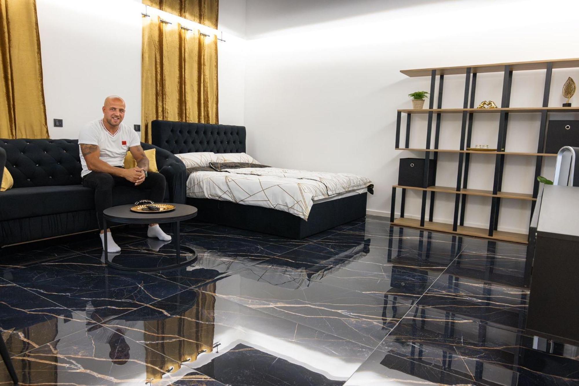 Optimus Apartment *
